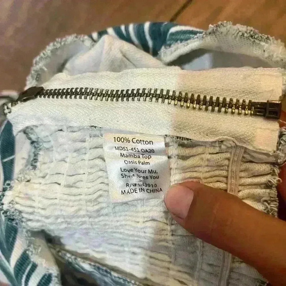 show me your mumu mamba top oasis palm XS - Picture 6 of 7